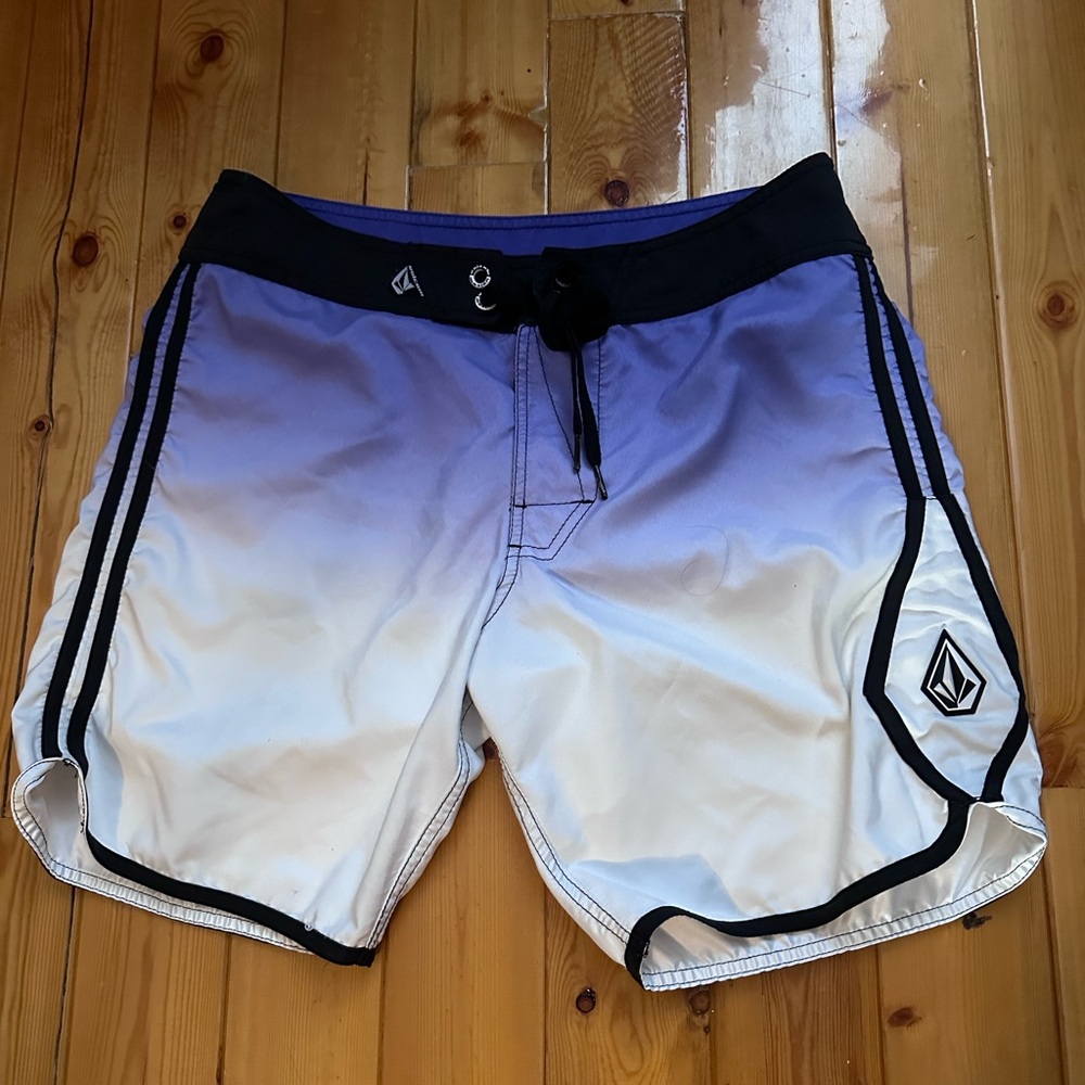 VOLCOM SCALLOP 18” MOD-TECH TRUNKS